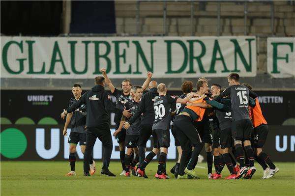 فرحة لاعبي بريمن