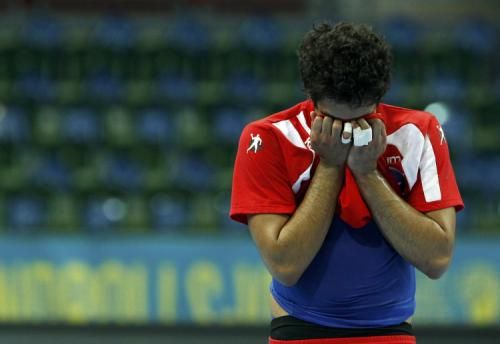 2011-01-182011-01-18t165847z_01_hnd623_rtridsp_3_handball_reuters