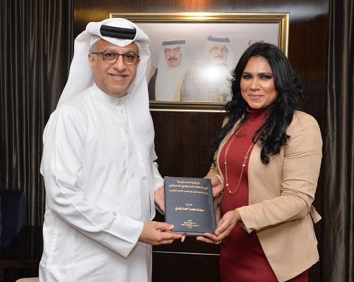 سعاد ياسين ورئيس الاتحاد الآسيوي