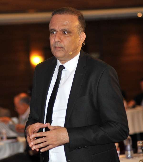 رئيس الاتحاد التونسي وديع الجريء