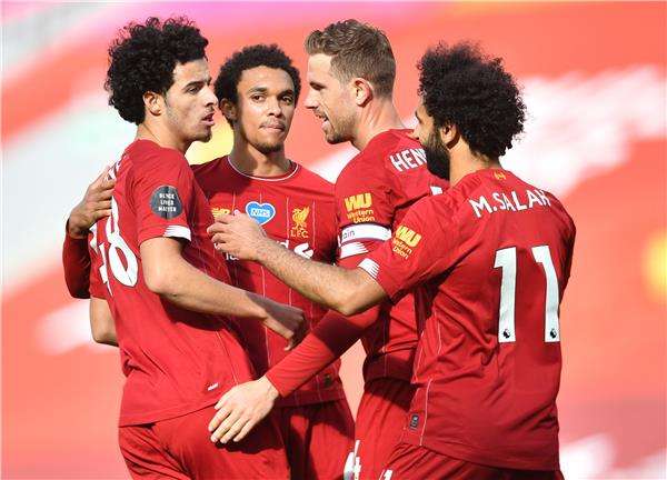 عدد من نجوم ليفربول