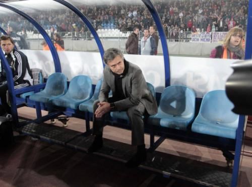 2011-01-162011-01-16t195646z_01_pdh112_rtridsp_3_sport-soccer_reuters