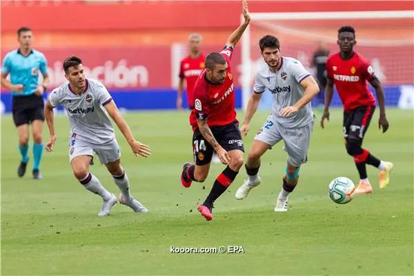 ?i=albums%2fmatches%2f1701500%2f2020-07-09-08537422_epa