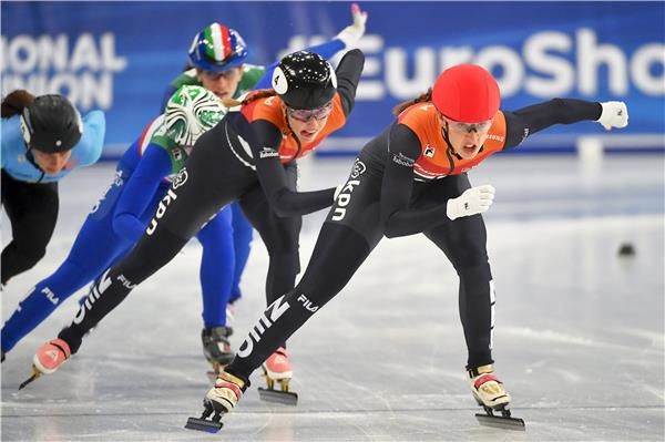 لارا فان رويجفين