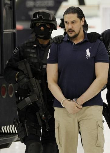 2011-01-192011-01-19t013653z_01_hnr23_rtridsp_3_mexico_reuters