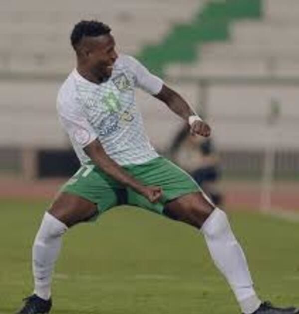 سيدريك هنري 