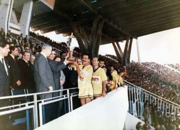 البنزرتي يهدي تونس أول لقب إفريقي