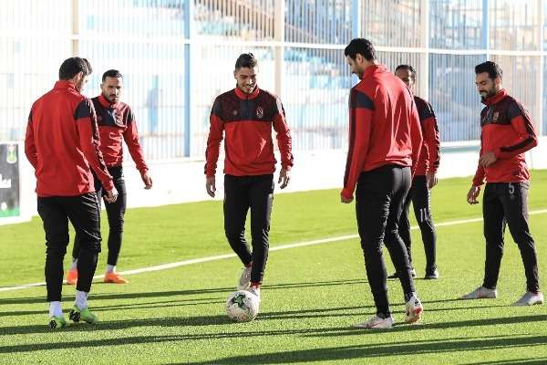 محمد شريف في مران الأهلي