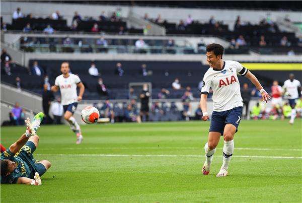 سون يسجل الهدف