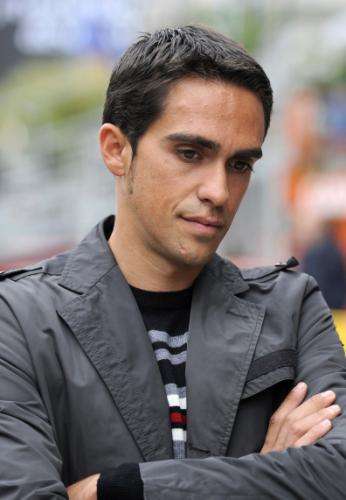 2010-11-08t200506z_01_mad203_rtridsp_3_cycling-contador_reuters