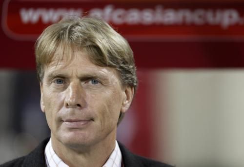 2011-01-192011-01-19t163843z_01_ac906_rtridsp_3_soccer-asian_reuters