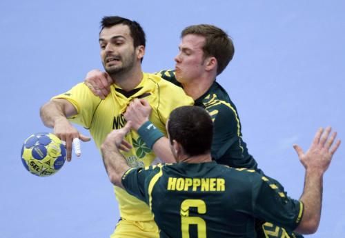 2011-01-192011-01-19t201611z_01_hnd612_rtridsp_3_handball_reuters