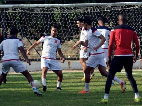 لاعبو النجم الساحلي 