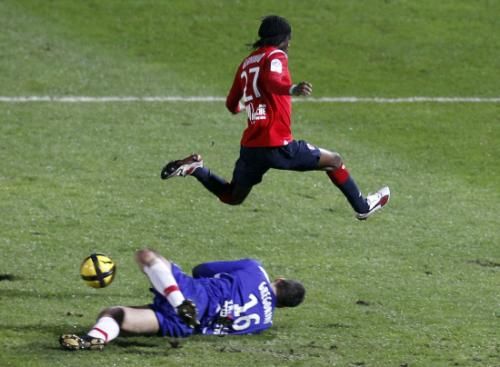 2011-01-192011-01-19t184112z_01_pr02_rtridsp_3_soccer-france_reuters