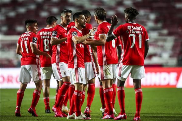 فرحة لاعبي بنفيكا