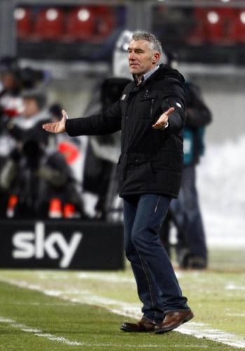 2010-12-18t162301z_01_mda09_rtridsp_3_soccer-germany_reuters