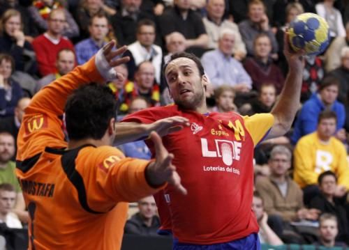2011-01-192011-01-19t202344z_01_hnd614_rtridsp_3_handball_reuters