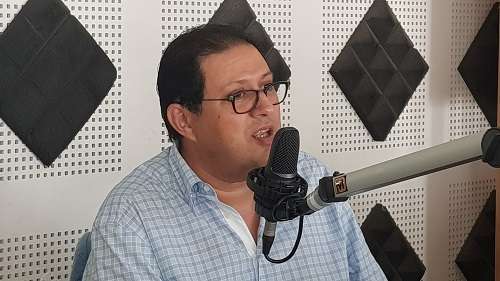 هشام أيت منا