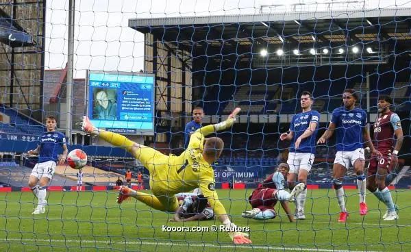 ?i=reuters%2f2020-07-16%2f2020-07-16t190808z_2108497854_up1eg7g1h5k5a_rtrmadp_3_soccer-england-eve-ava-report_reuters