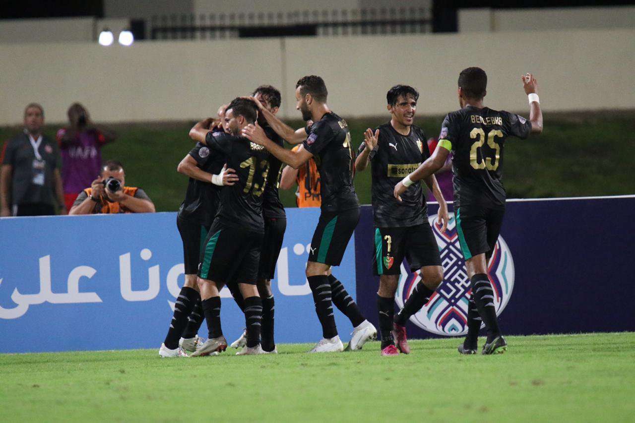 لاعبو المولودية - أرشيفية