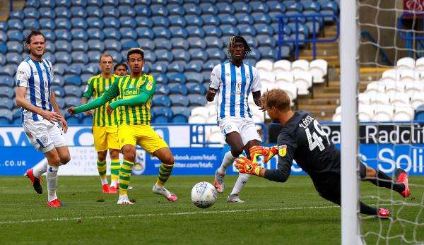 هيدرسفيلد تاون ووست بروميتش 