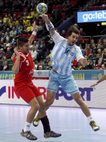 2011-01-202011-01-20t175540z_01_hnd308_rtridsp_3_handball_reuters