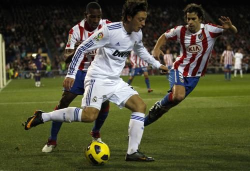 2011-01-202011-01-20t224556z_01_jmg05_rtridsp_3_soccer-spain-cup_reuters