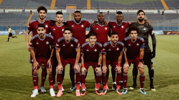 لاعبو بيراميدز 