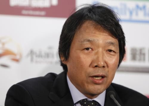 2011-01-212011-01-21t084015z_01_jyh101_rtridsp_3_soccer-asian_reuters