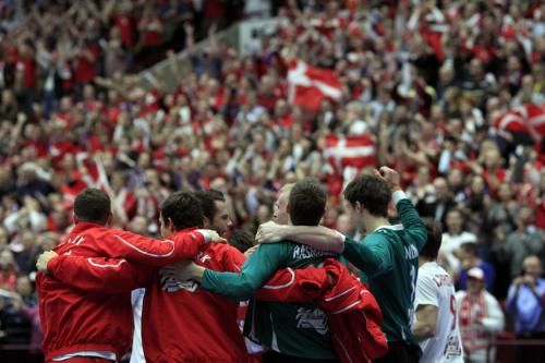 2011-01-202011-01-20t222125z_01_hnd502_rtridsp_3_handball_reuters