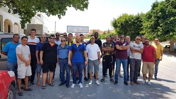 من الوقفة الاحتجاجية