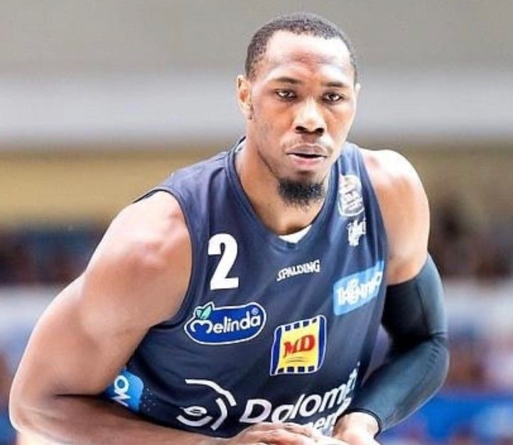 دومينيك ساوتون