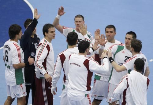 2011-01-202011-01-20t220714z_01_hnd142_rtridsp_3_handball_reuters