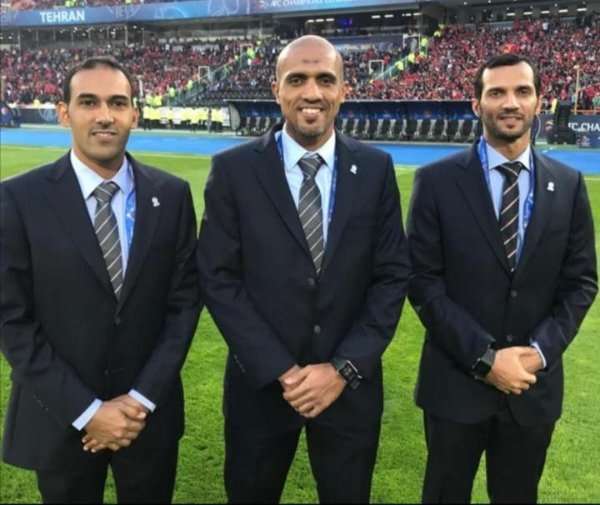 طاقم التحكيم العماني