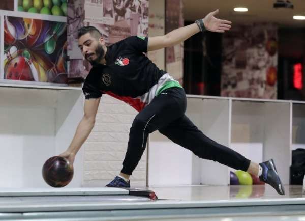 من منافسات سابقة للبولينج