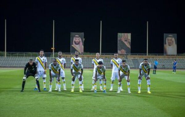 لاعبو التعاون 