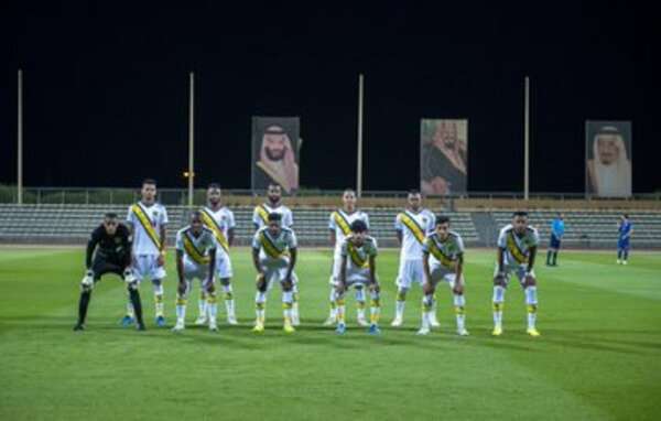 لاعبو التعاون 