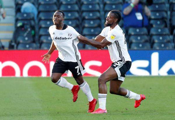 فرحة لاعبي فولهام