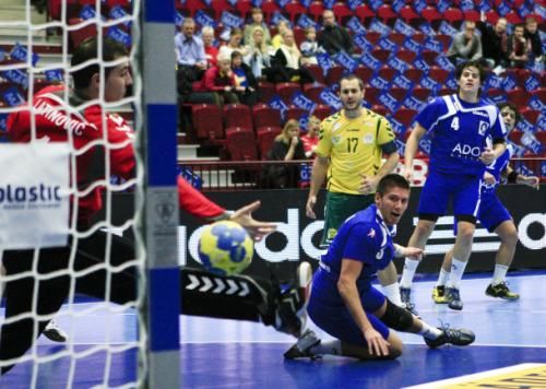 2011-01-222011-01-22t154416z_01_thr12_rtridsp_3_handball_reuters