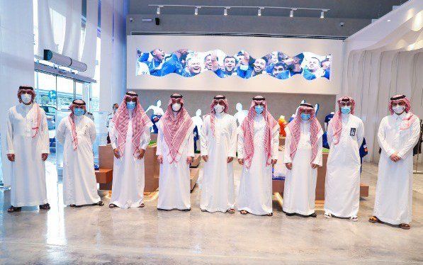 من الافتتاح