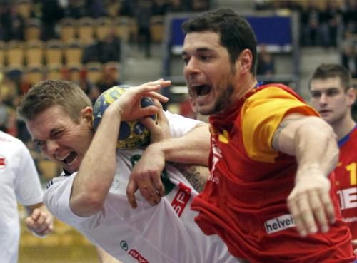 2011-01-222011-01-22t162117z_01_hnd321_rtridsp_3_handball_reuters