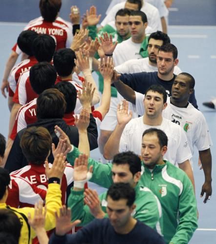 2011-01-222011-01-22t175303z_01_thr35_rtridsp_3_handball_reuters