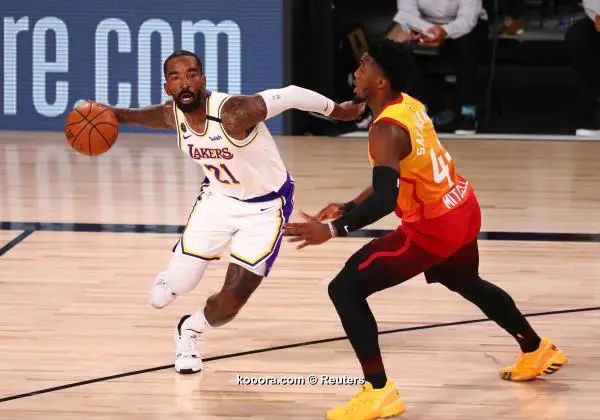 ?i=reuters%2f2020-08-04%2f2020-08-04t021116z_2133180287_nocid_rtrmadp_3_nba-los-angeles-lakers-at-utah-jazz_reuters