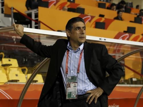 2011-01-222011-01-22t164126z_01_ac340_rtridsp_3_soccer-asian_reuters