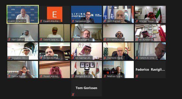 من الاجتماع