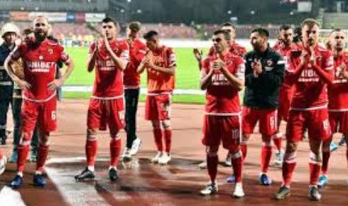 لاعبو دينامو بوخارست