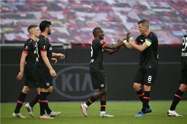 فرحة لاعبي ليفركوزن