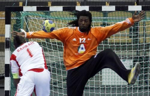 2011-01-172011-01-17t202516z_01_hnd619_rtridsp_3_handball_reuters