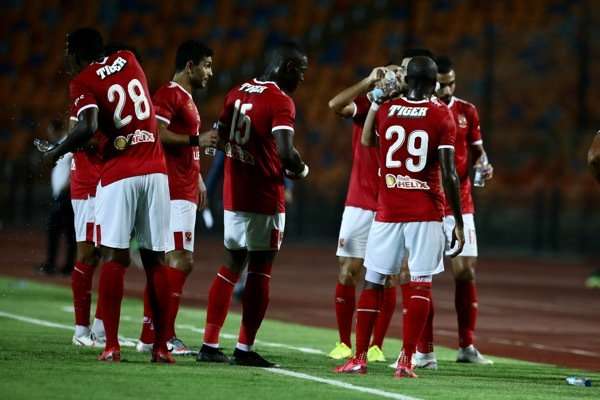 لاعبو الأهلي