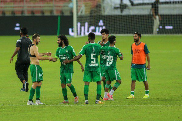 لاعبو الأهلي 